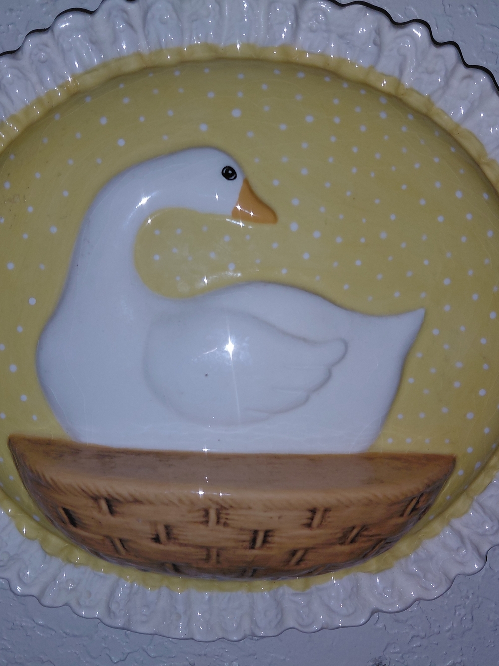 1986 Holland Mold Co. Ceramic Duck In Basket Wall Hanging Rare !